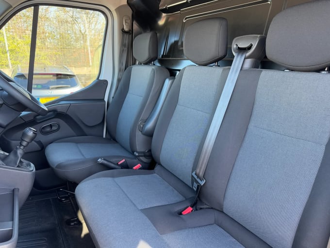 2023 Renault Master