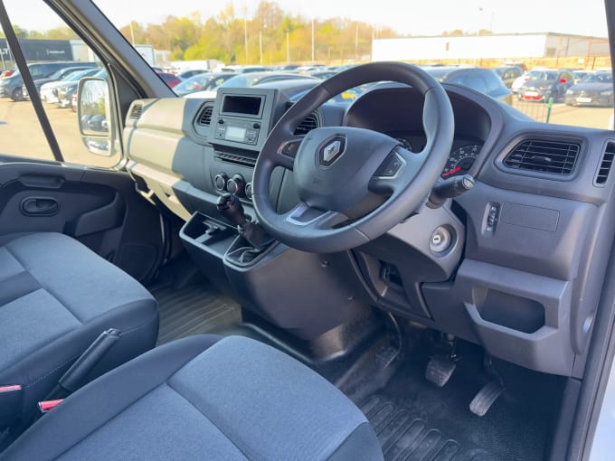 2023 Renault Master
