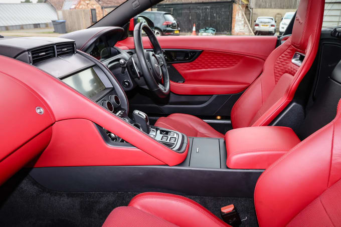 2019 Jaguar F-type