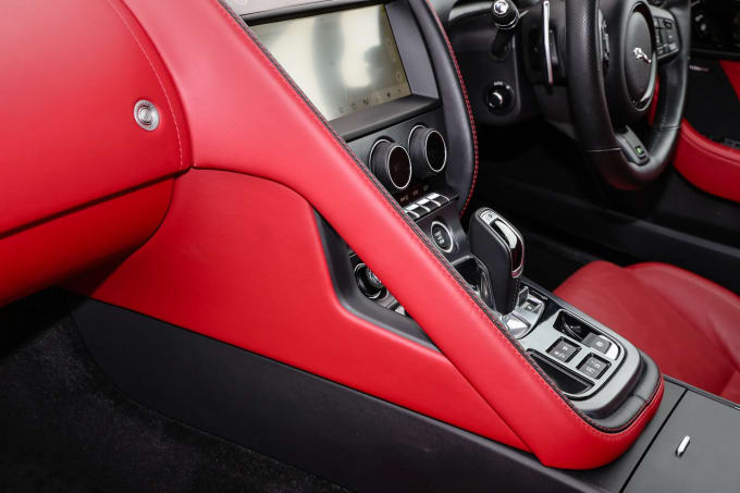 2019 Jaguar F-type