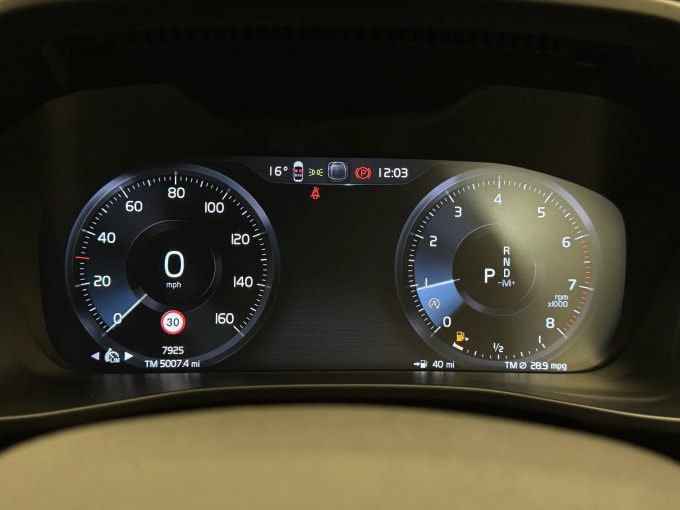 2021 Volvo Xc40