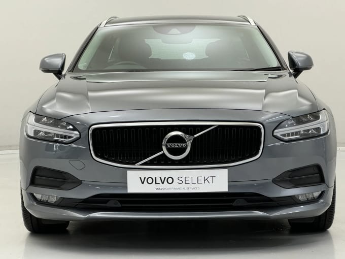 2020 Volvo V90