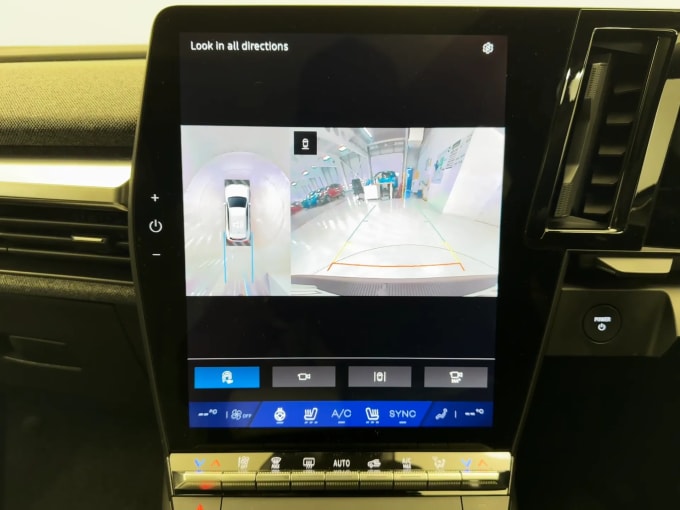 2024 Renault Scenic E-tech
