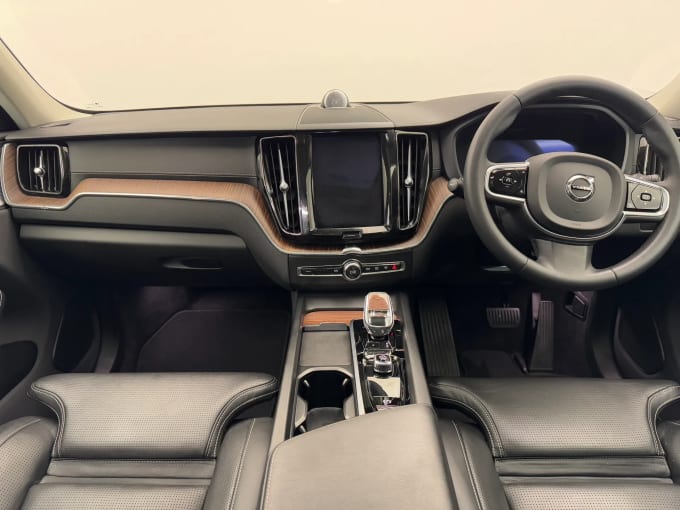 2025 Volvo Xc60