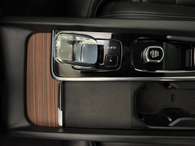 2025 Volvo Xc60