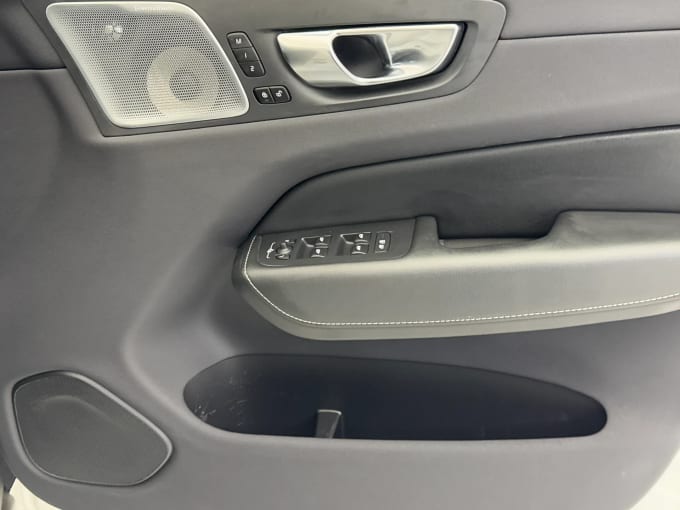 2025 Volvo Xc60