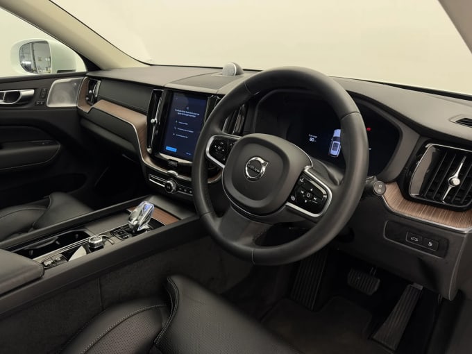 2025 Volvo Xc60