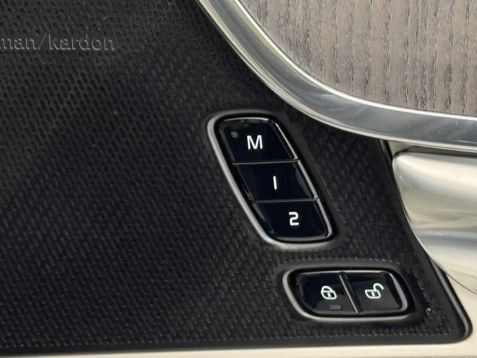 2022 Volvo V90