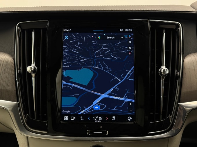 2022 Volvo V90