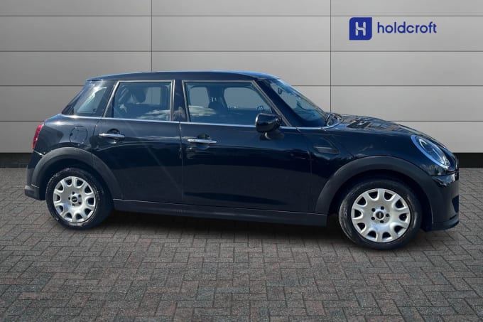 2022 Mini Hatch