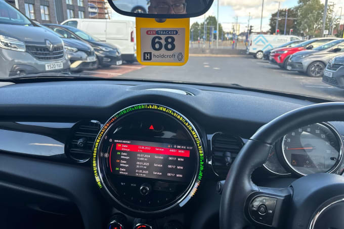 2022 Mini Hatch