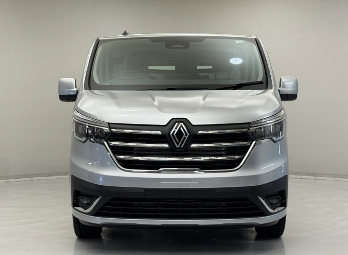 2025 Renault Trafic