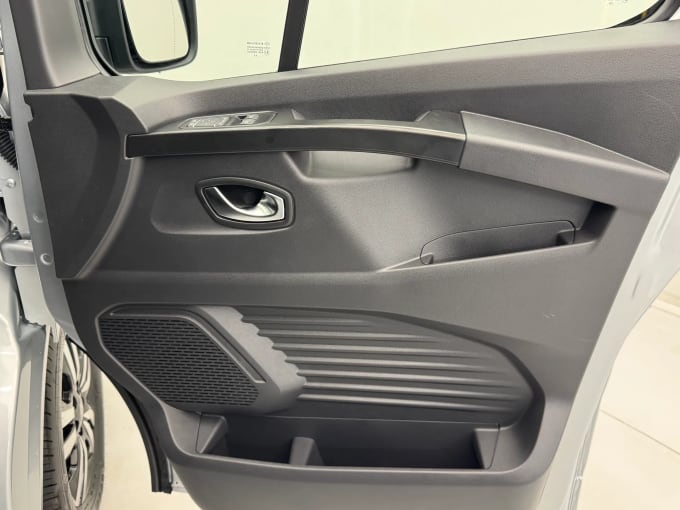 2025 Renault Trafic