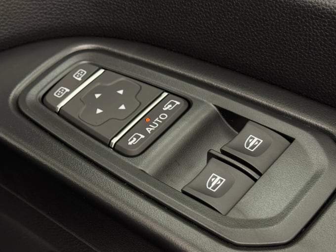 2025 Renault Trafic