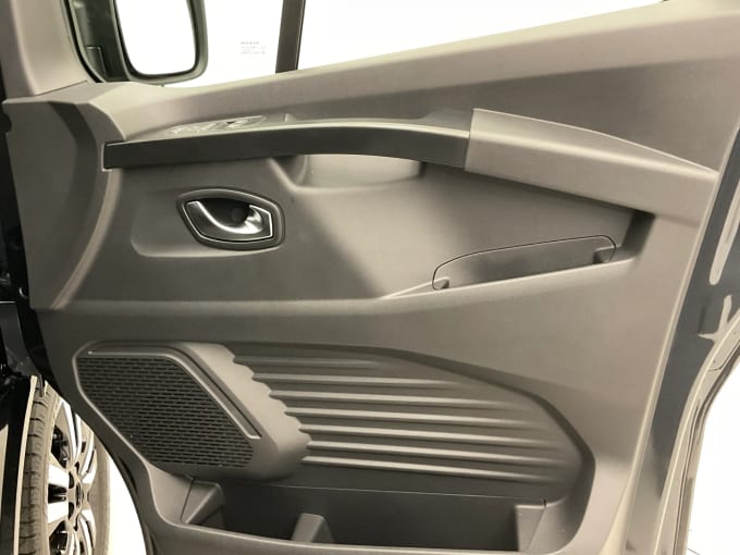 2025 Renault Trafic