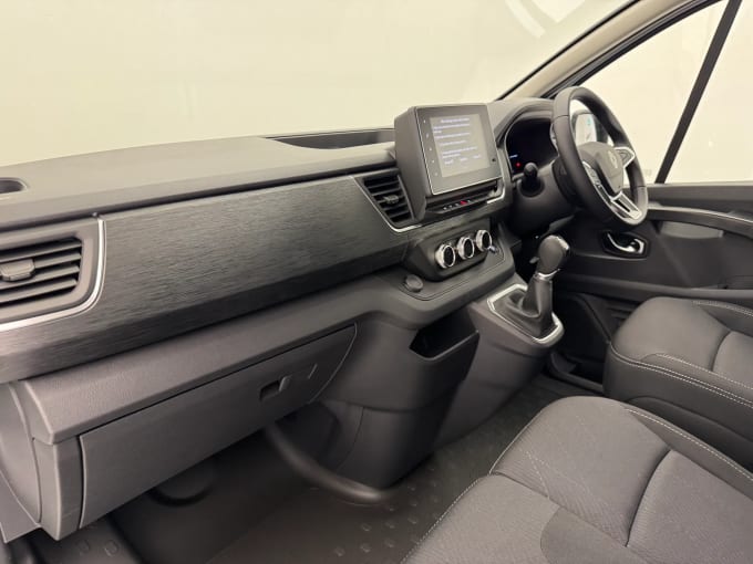 2025 Renault Trafic