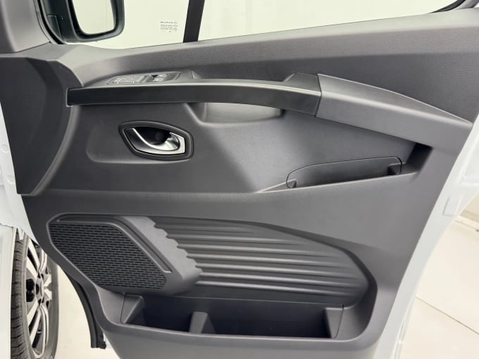 2025 Renault Trafic