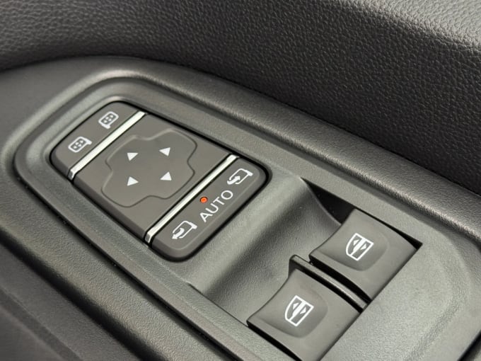 2025 Renault Trafic