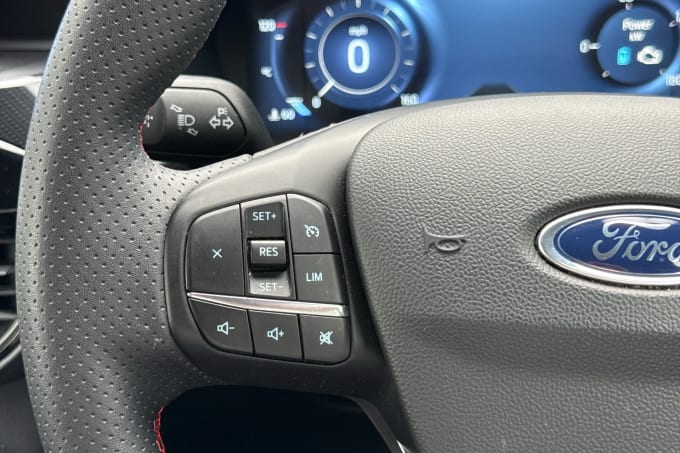 2024 Ford Kuga
