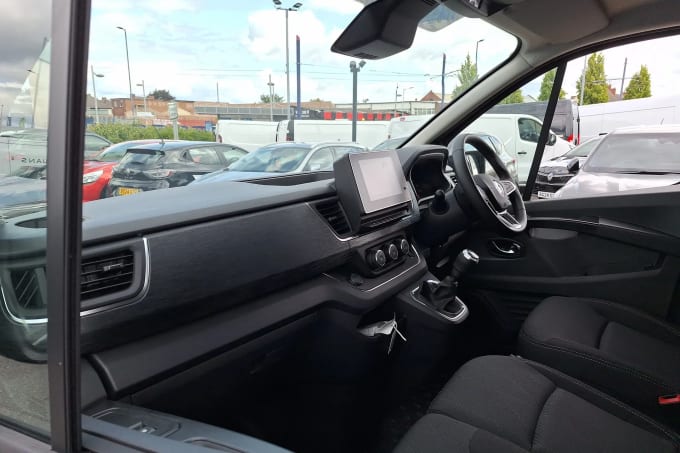 2025 Renault Trafic
