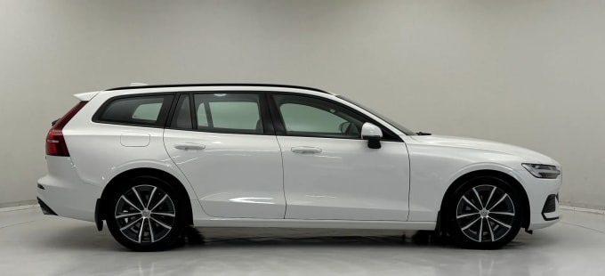2022 Volvo V60