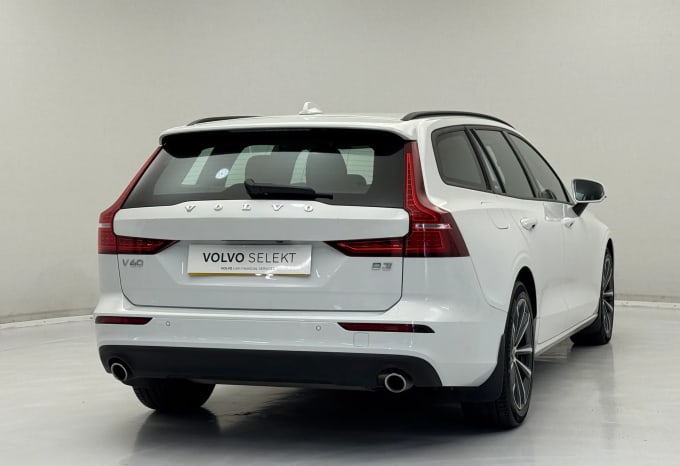 2022 Volvo V60