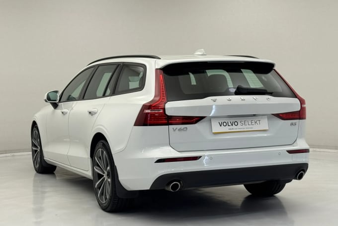 2022 Volvo V60