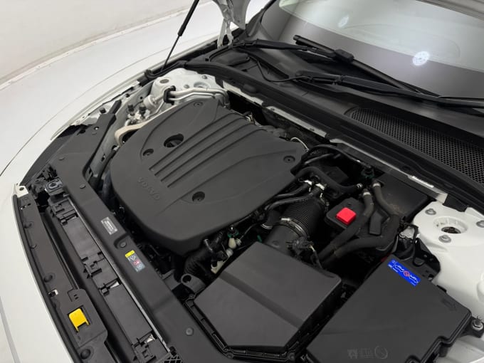 2022 Volvo V60