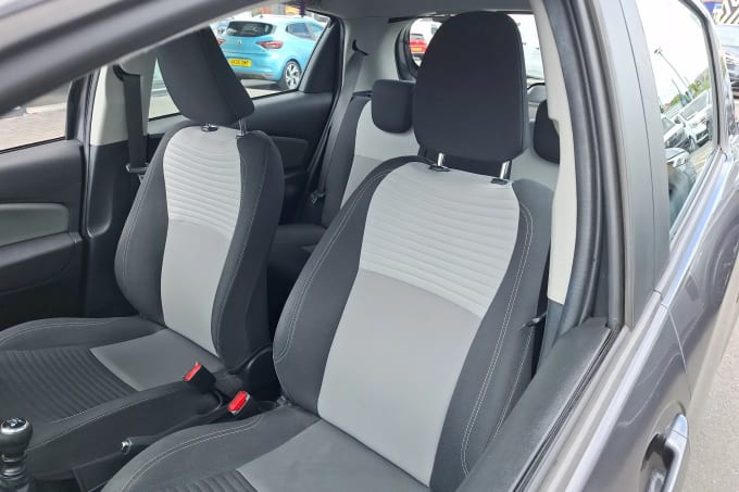 2020 Toyota Yaris