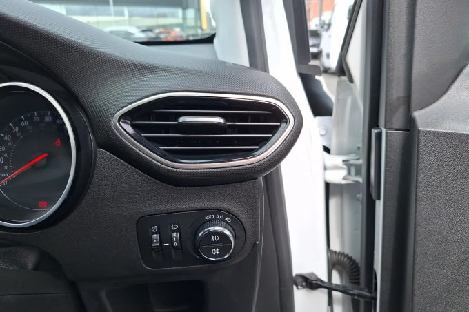 2020 Vauxhall Crossland X
