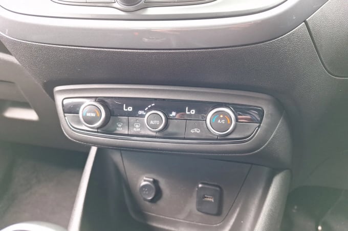 2020 Vauxhall Crossland X