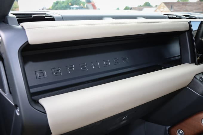 2024 Land Rover Defender