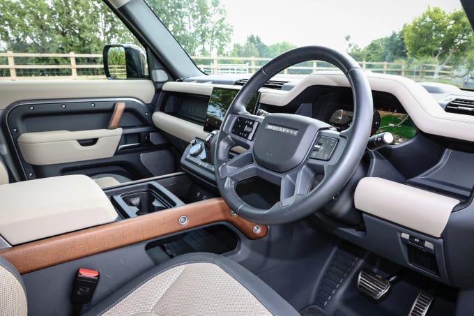 2024 Land Rover Defender