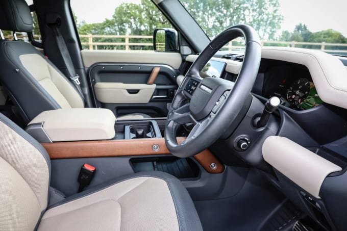 2024 Land Rover Defender