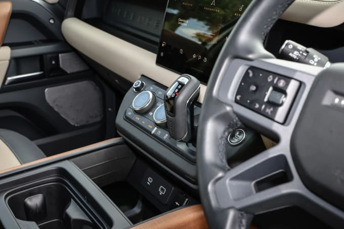 2024 Land Rover Defender