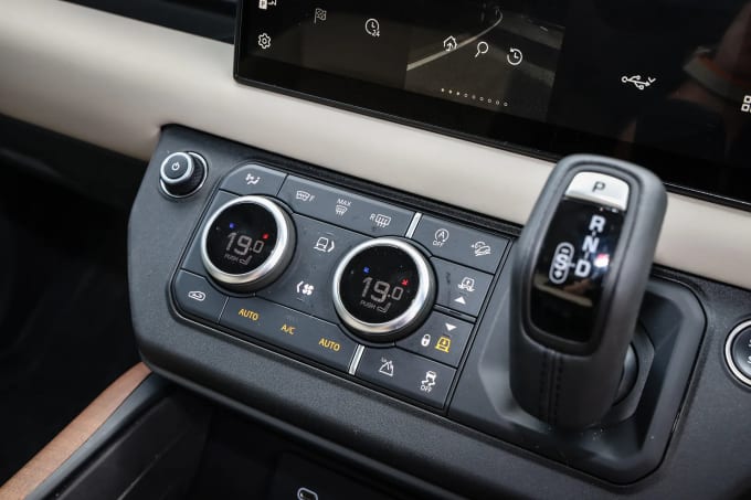 2024 Land Rover Defender