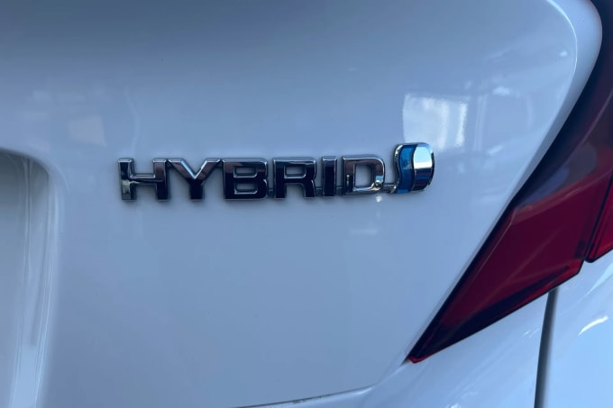 2023 Toyota C-hr