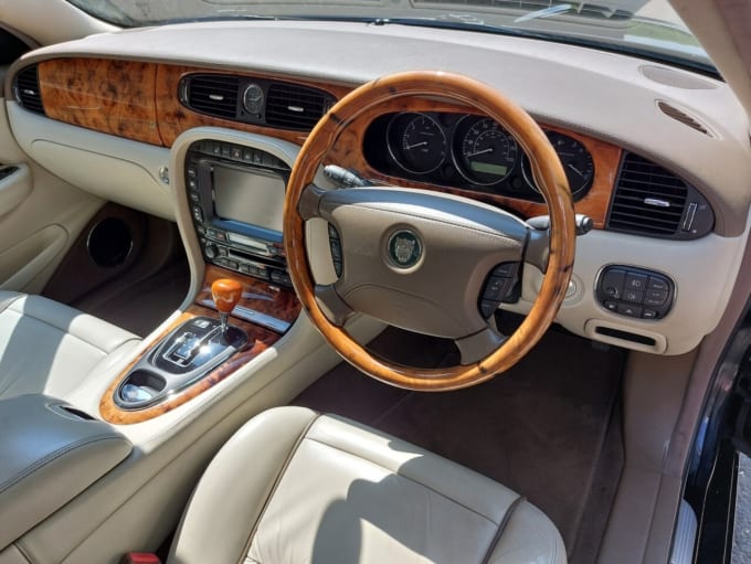 2004 Jaguar Xj