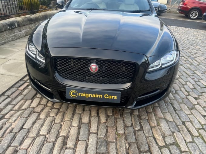 2025 Jaguar Xj