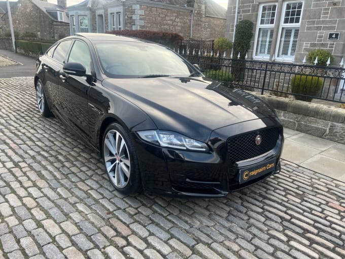 2025 Jaguar Xj