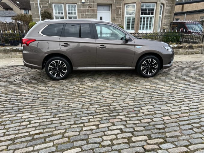 2025 Mitsubishi Outlander
