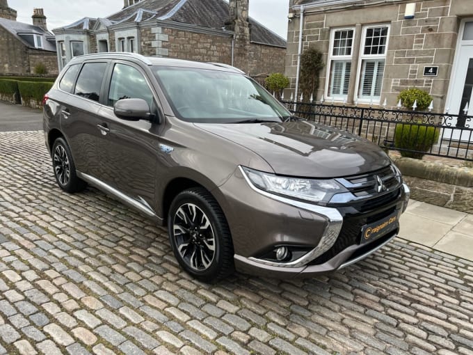 2025 Mitsubishi Outlander