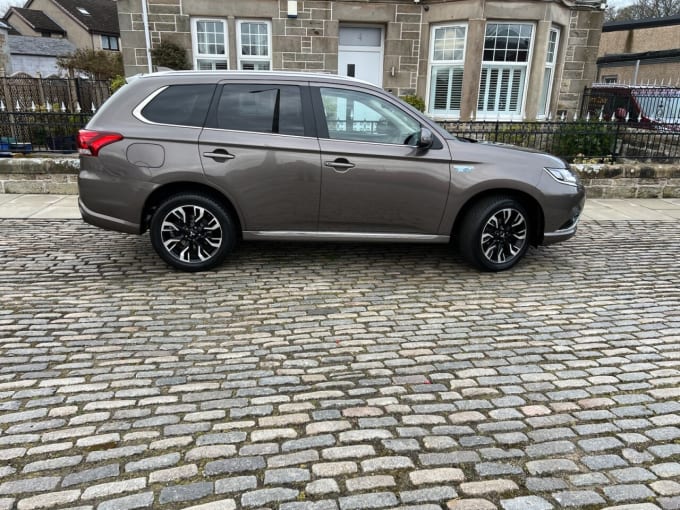 2025 Mitsubishi Outlander
