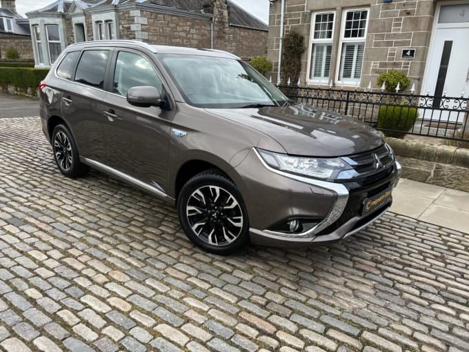 2025 Mitsubishi Outlander