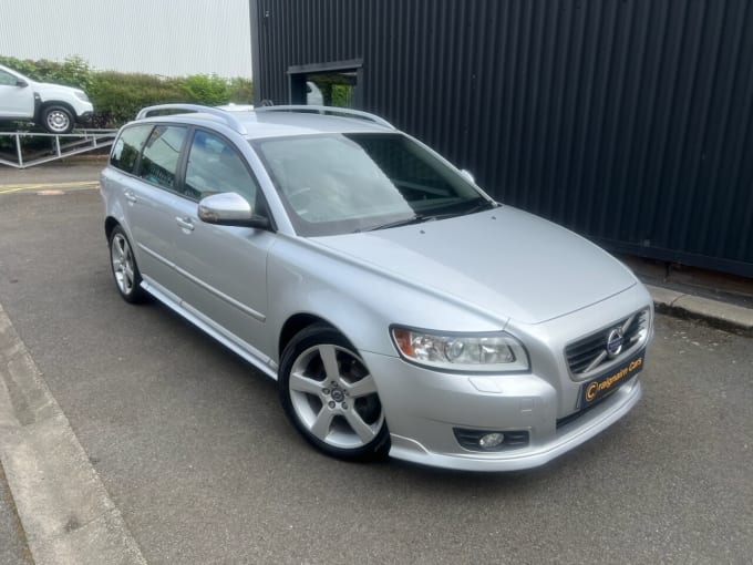 2025 Volvo V50