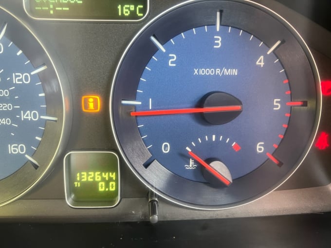 2025 Volvo V50