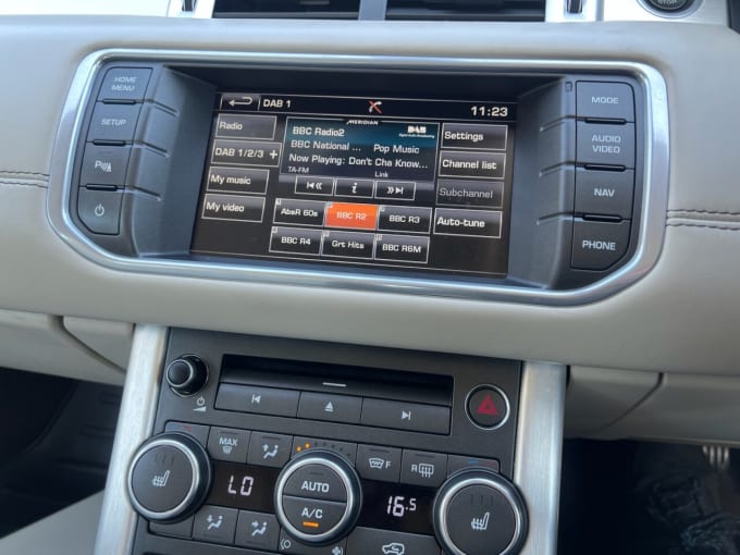 2025 Land Rover Range Rover Evoque