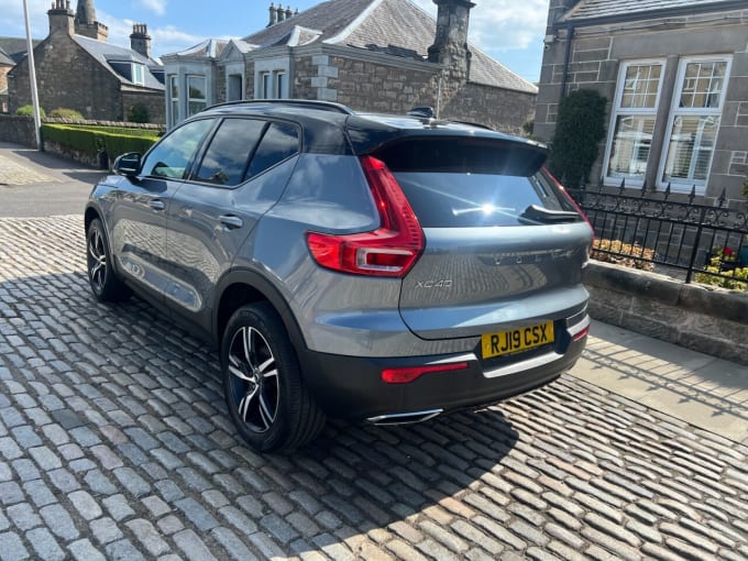 2025 Volvo Xc40