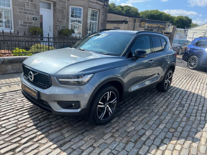 2025 Volvo Xc40