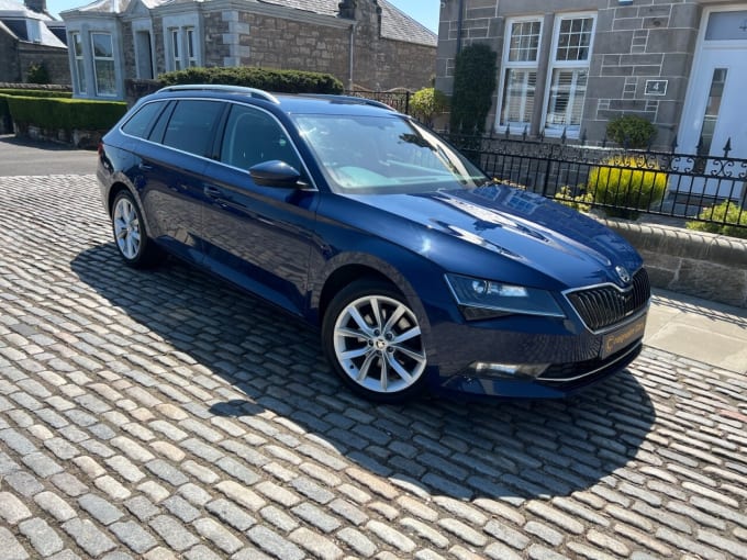 2025 Skoda Superb